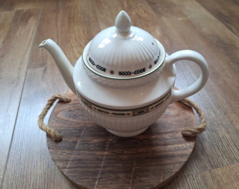 Wedgwood theepot Carlton