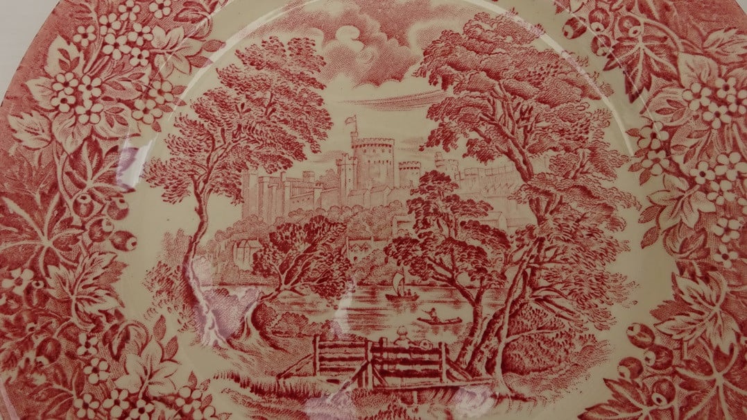 English Ironstone borden 3 rood 1 groen borden