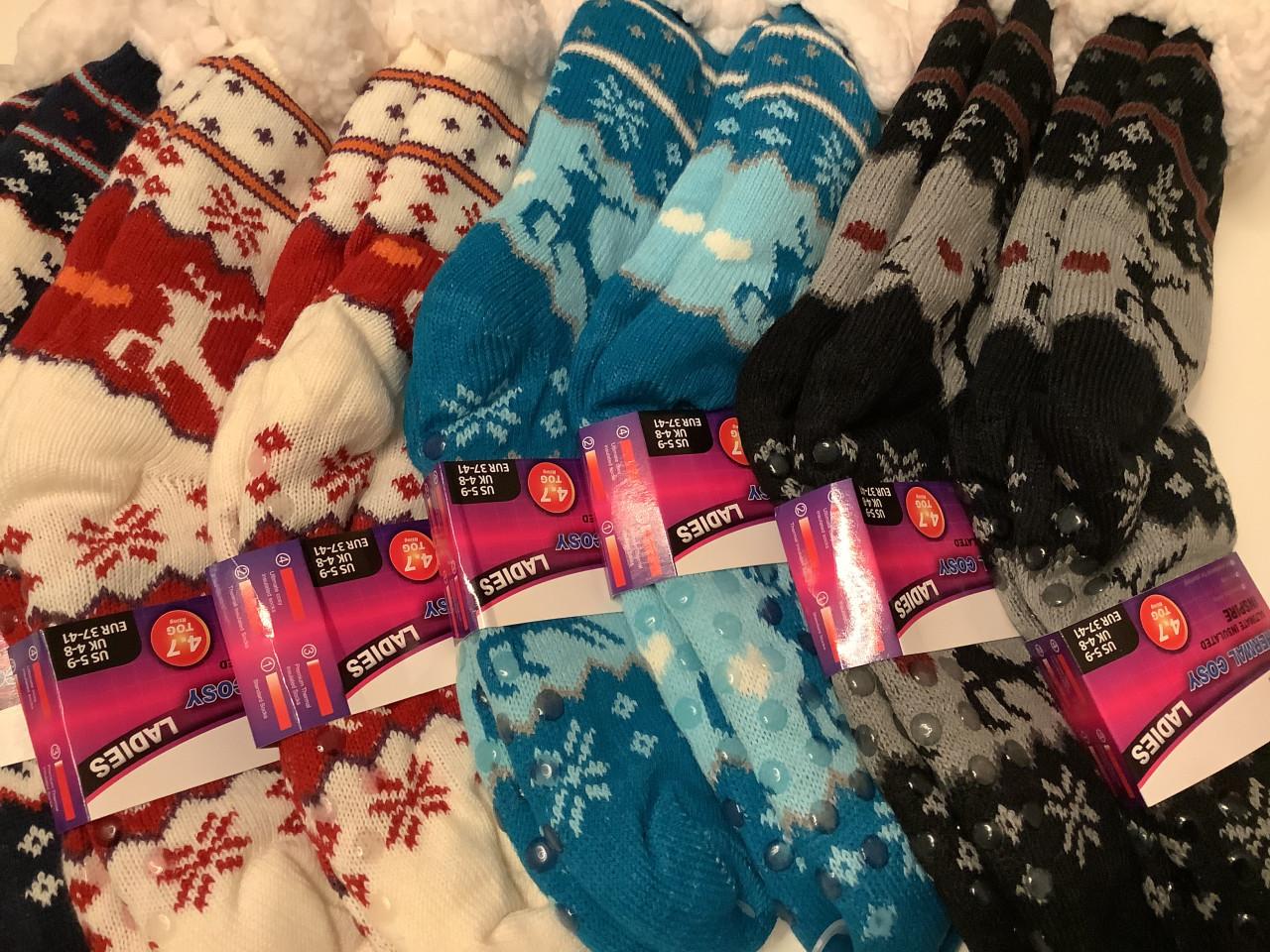 Partij super leuke fluffy sokken. ( partij 231)