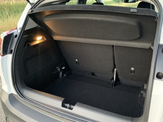 Opel Crossland X - v e r k o c h t