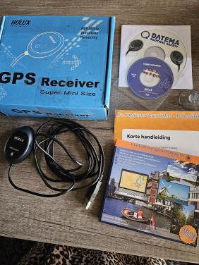 Zgan Holux GPS ontvanger en digitale Vaar atlas waterkaarten