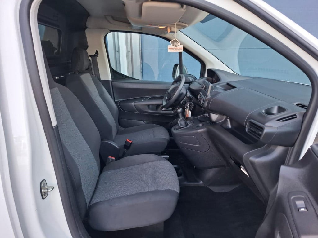 Peugeot Partner 1.5 bluehdi pro airco / cruise controle / n.a.p / euro 6
