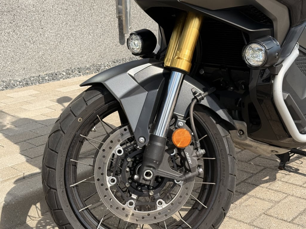 Honda Nc 750 x-adv | adventure pack | btw | akrapovic | sp-connect houder |