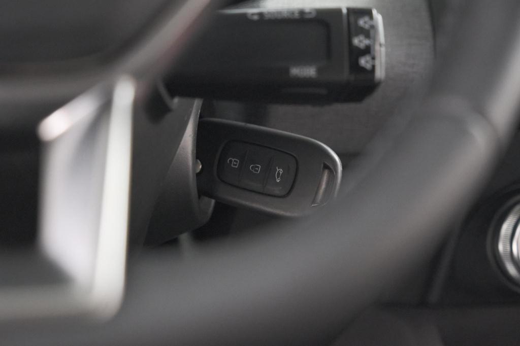 Renault Clio 1.6 e-tech full hybrid 145 evolution | apple carplay | parkeer