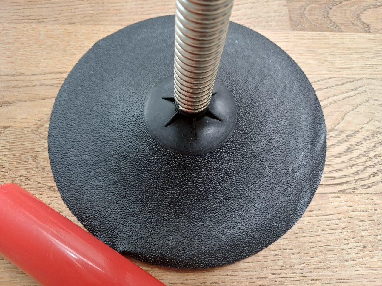 STRESS Buster BOKSBAL 17 x 17 x 35 cm PU leer voor op het BUREAU