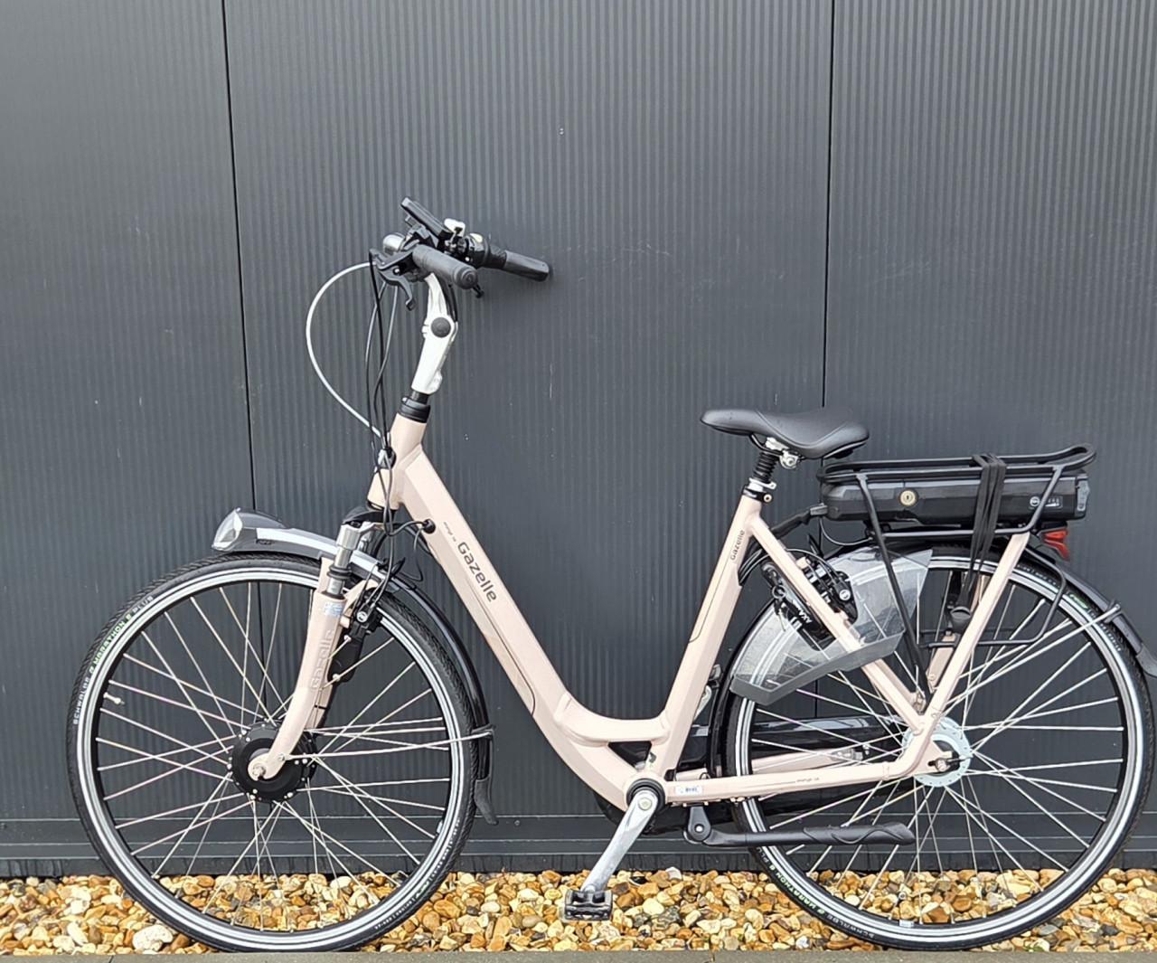 Mooie Gazelle Orange C8 Hybride 53cm 500Wh