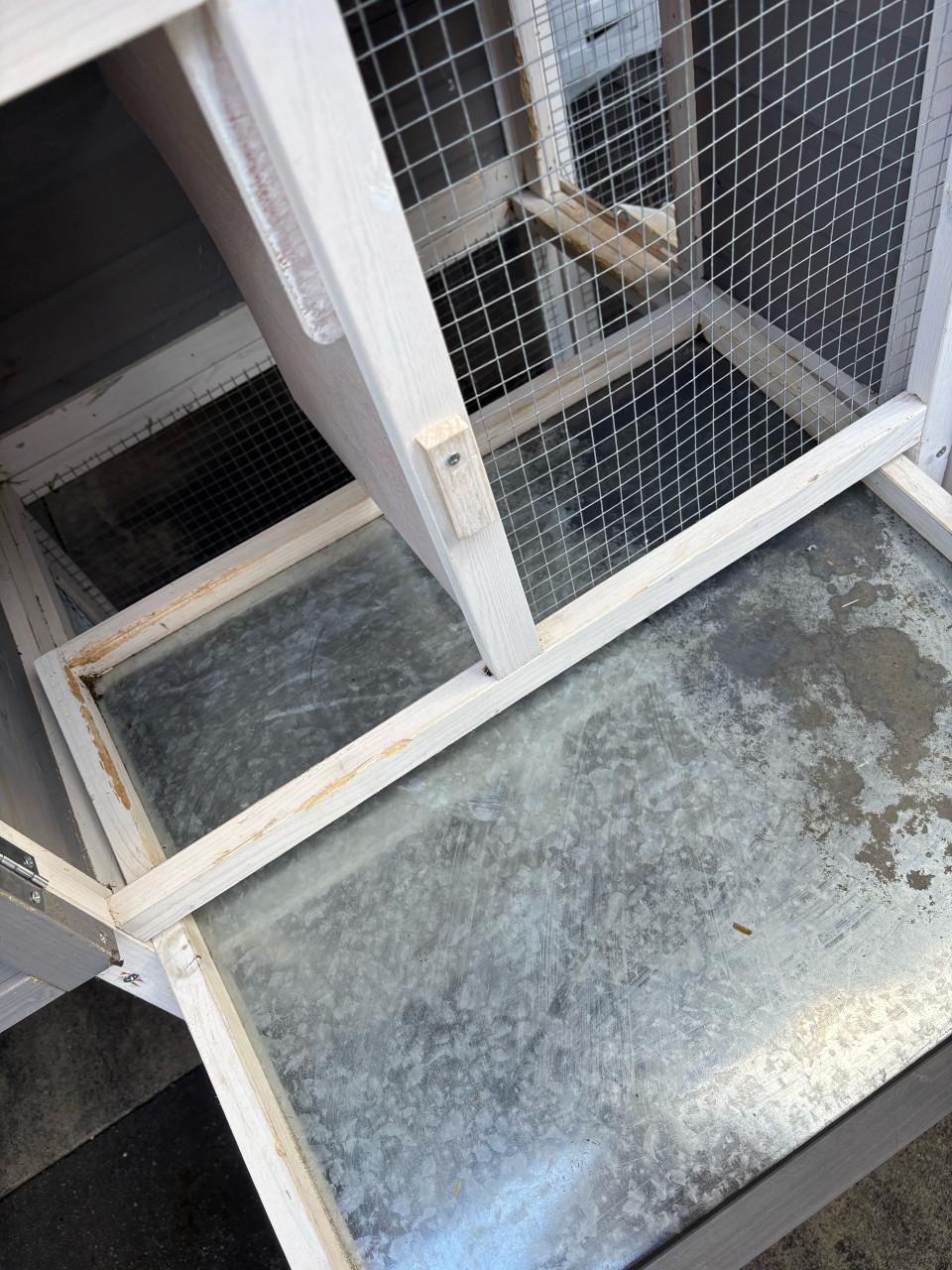 Ruim konijnenhok met ren - geschikt voor 2 konijnen