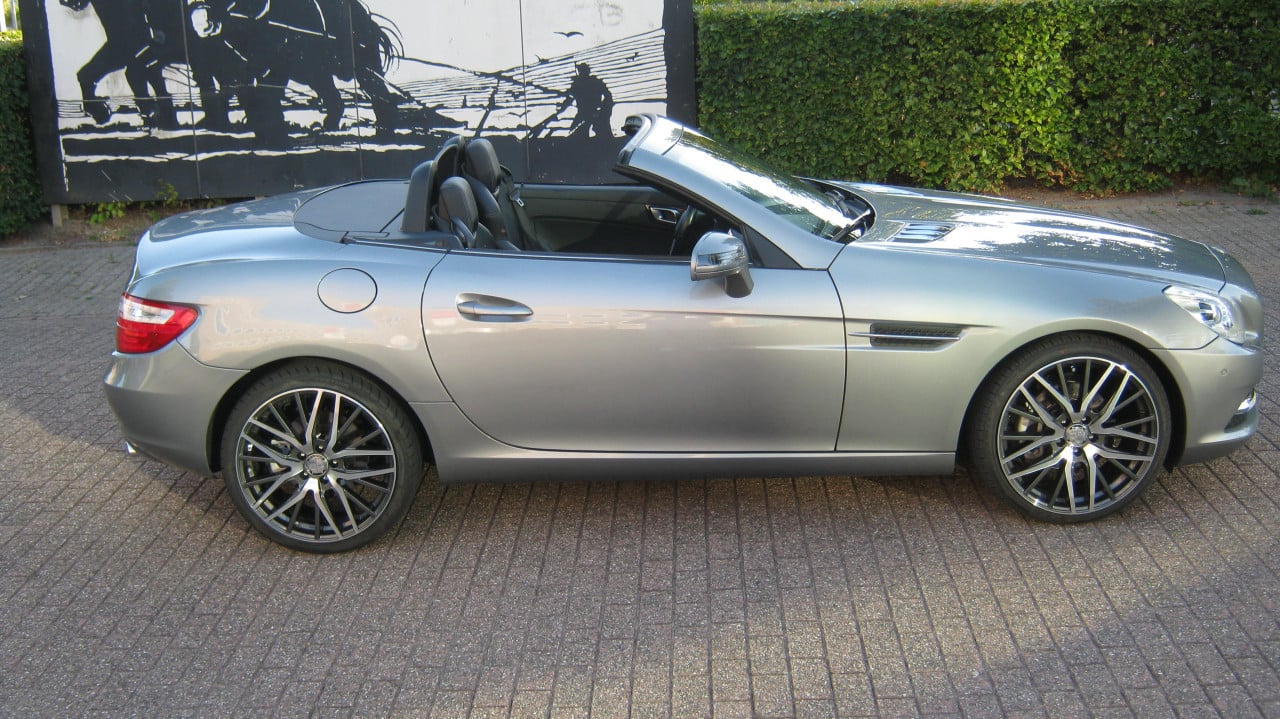 TE KOOP MERCEDES CABRIO SLK 200 AUTOMAAT UIT 2011  VOOR 13000 EURO