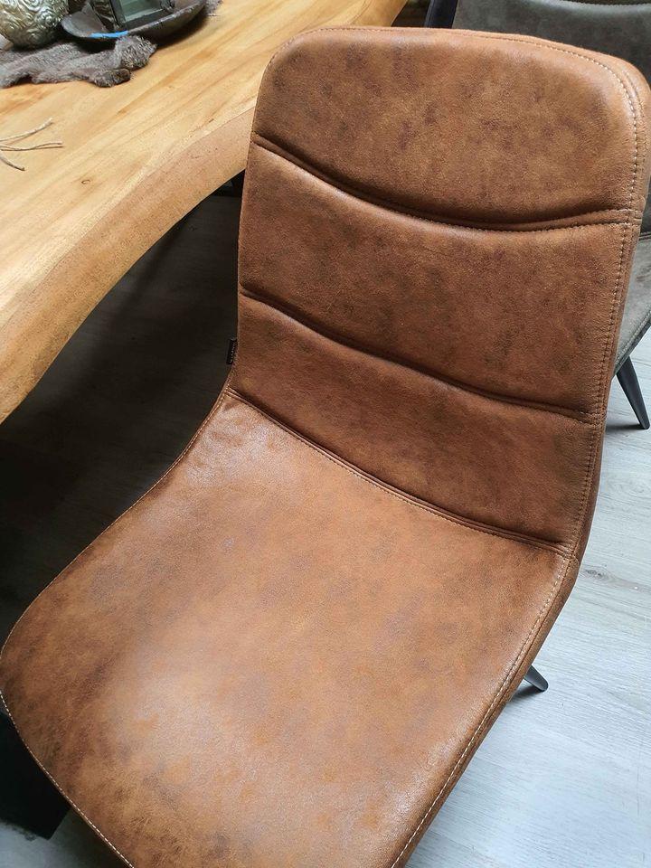 DECO, TAFELS, STOELEN, BANKEN, KASTEN, 3Z FACTORY ARNEMUIDEN KOM EENS LANGS