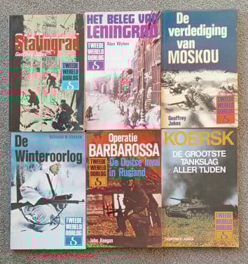 WO II ; Oorlog in Rusland - 6 boeken in nieuwstaat