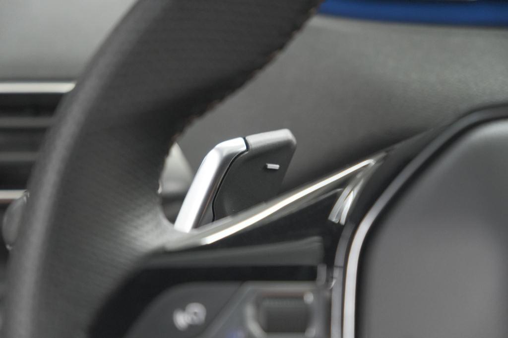 Peugeot 3008 puretech 130 eat8 gt | camera | dodehoekdetectie | adaptieve c
