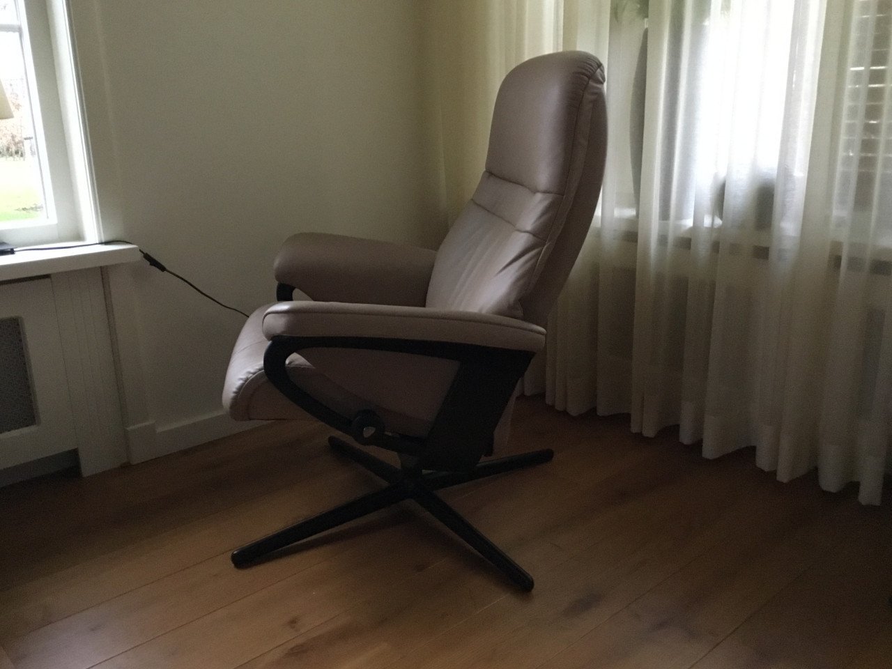2   Relax - Draaifauteuils  met Hockers.  Stressless