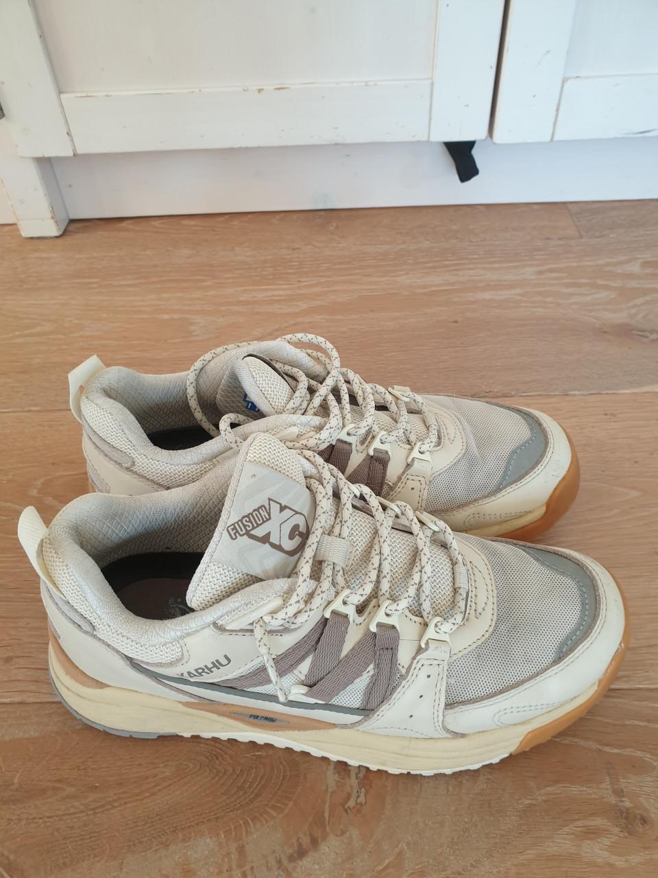 Karhu sneackers maat 37