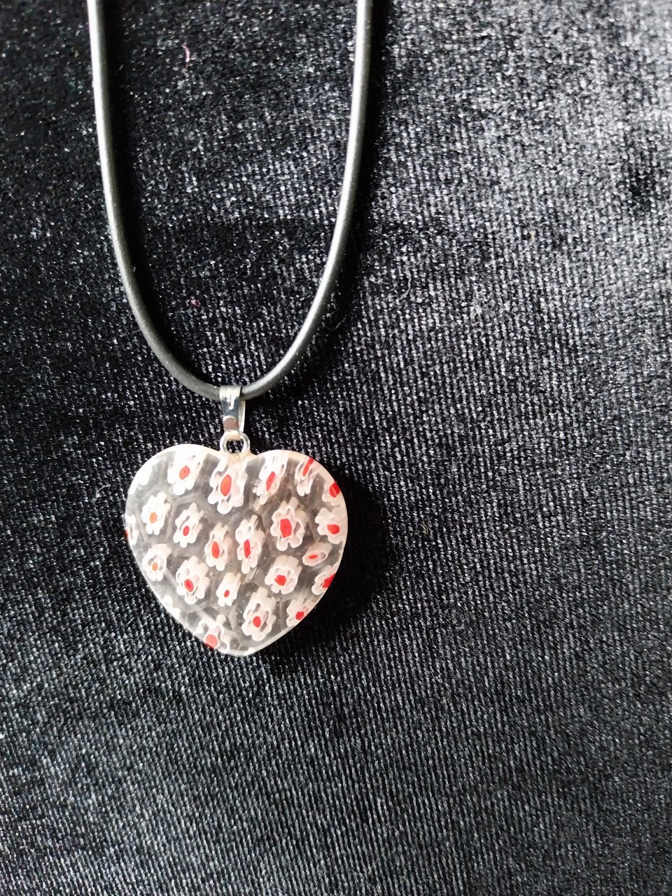 Tip voor Moederdag: ketting met hanger in de vorm van een hartje