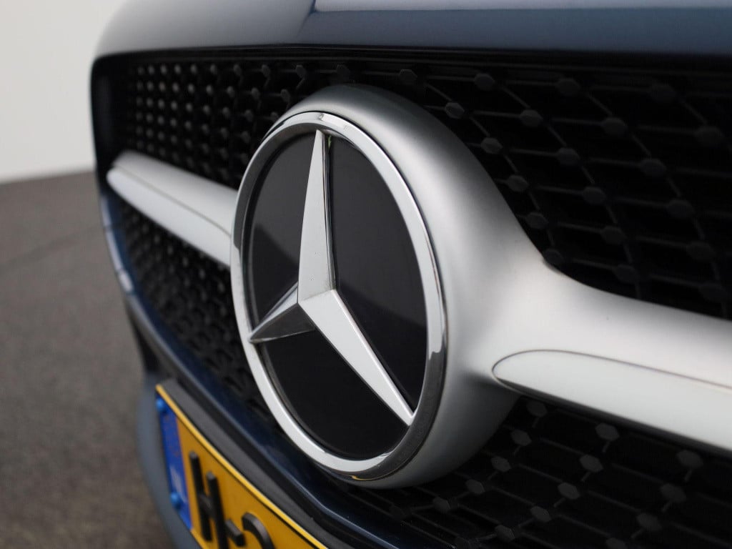 Mercedes-Benz A-Klasse 200 business solution plus | automaat | half leder |