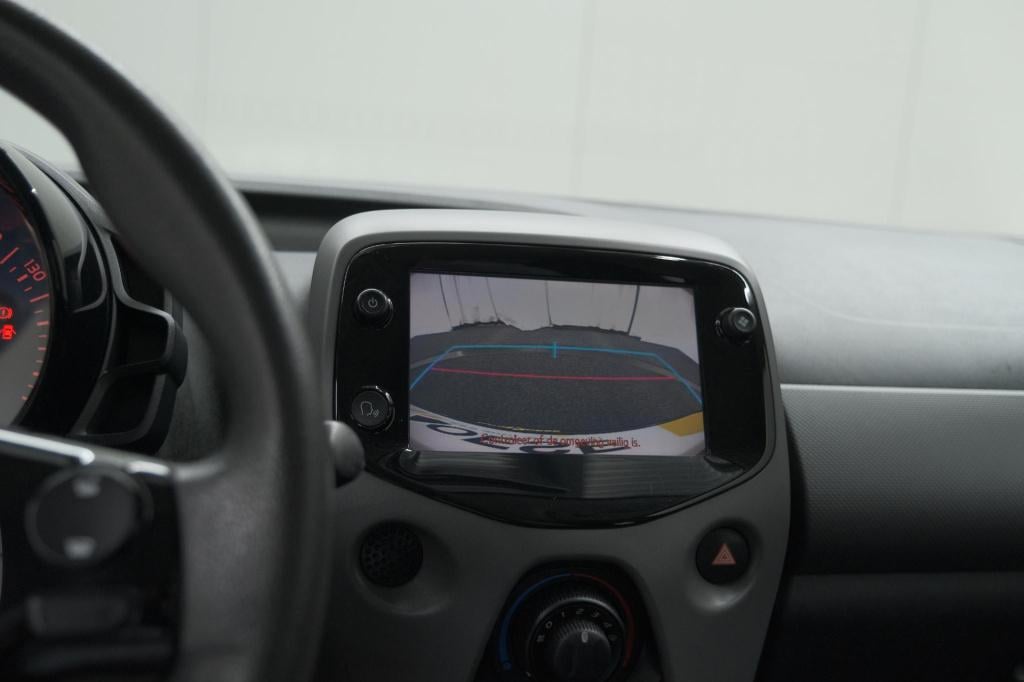 Peugeot 108 1.0 e-vti active top! | elektrisch vouwdak | camera | apple car