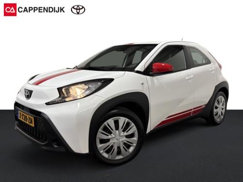Toyota Aygo x 1.0 vvt-i mt play | camera | apple carplay |