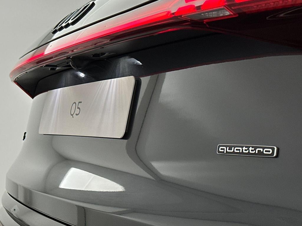 Audi Q5 2.0 tfsi e-hybrid quattro s edition competition