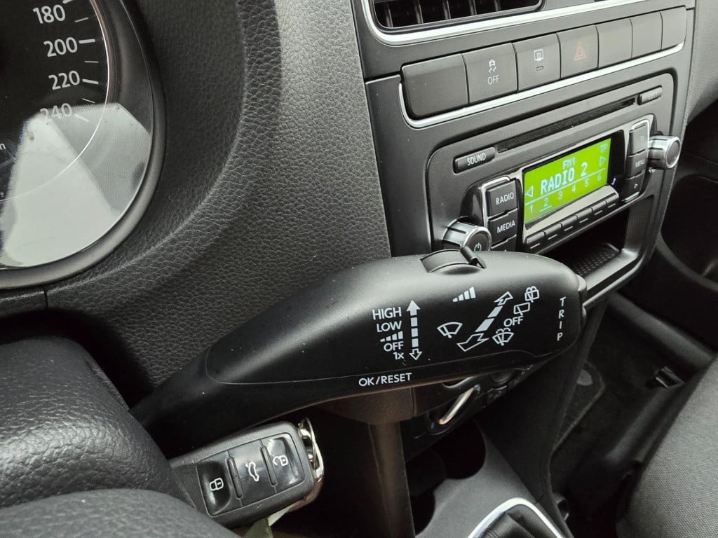 Volkswagen Polo occasion 1.4-16v comfortline met cruisecontrol en leuke vel