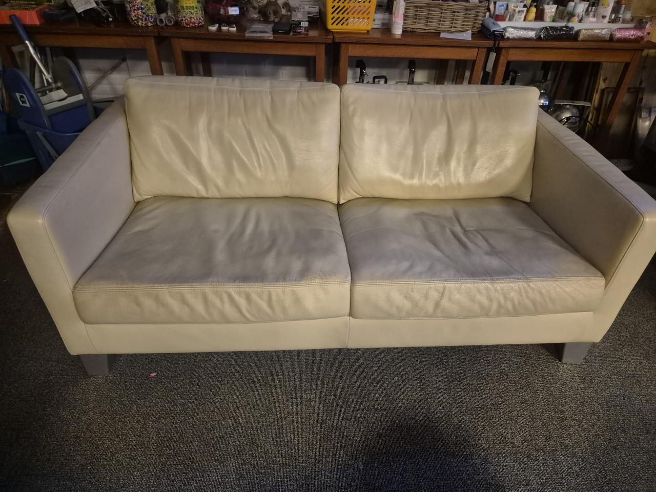 Roomwit leren bankstel