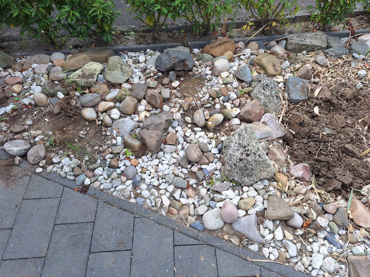 Grote en kleine sierkeien