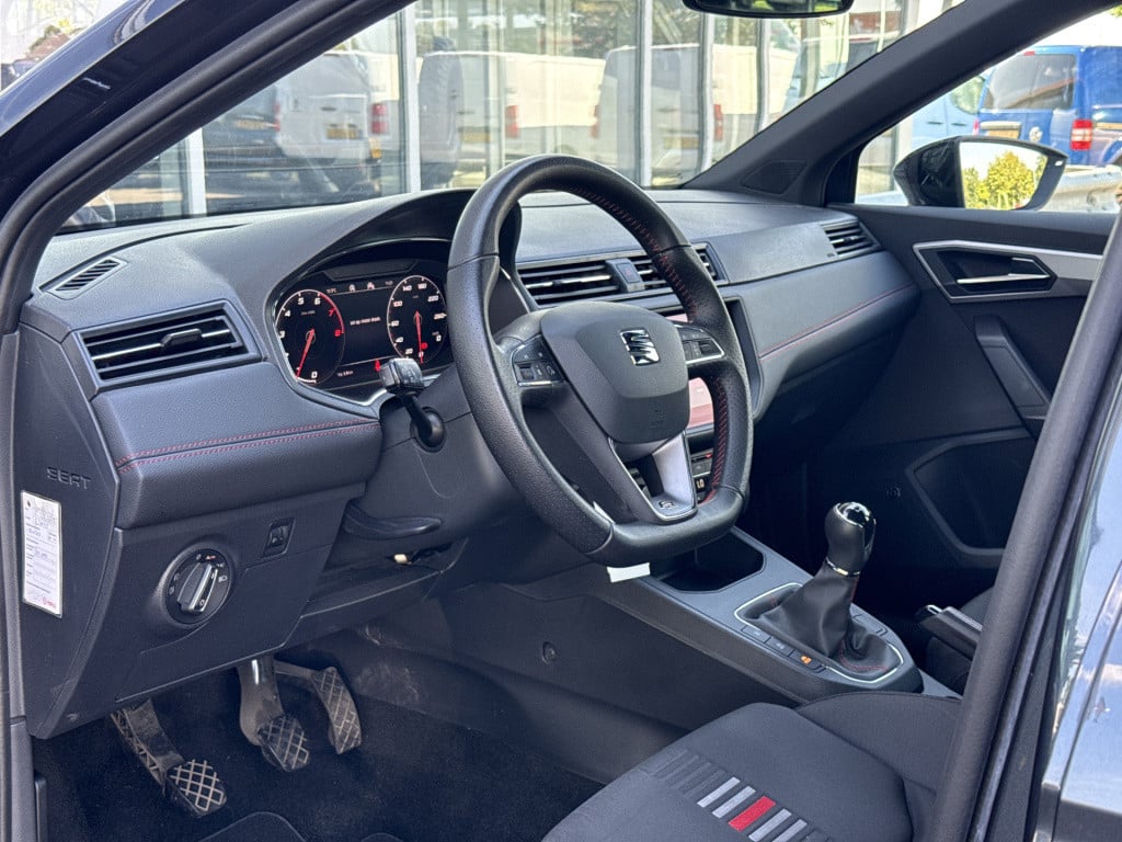 Seat Ibiza 1.0 tsi 116pk fr business intense | nl-auto | beats | virtual | 