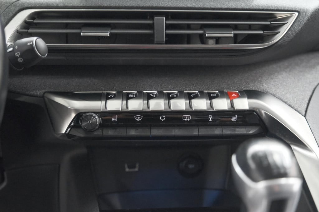 Peugeot 3008 puretech 130 allure | camera | dodehoekdetectie | elektronisch