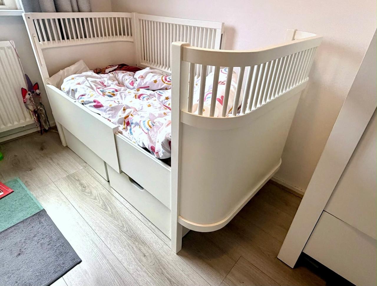 Wit Sebra meegroei kinderbed met 2 lades