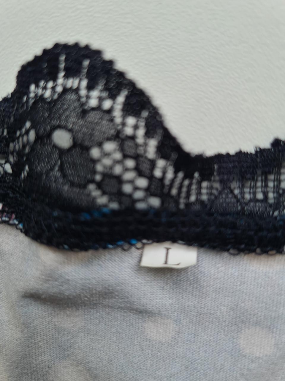 Nieuw ! Zwart - blauwe blouse met open schouder  Maat L