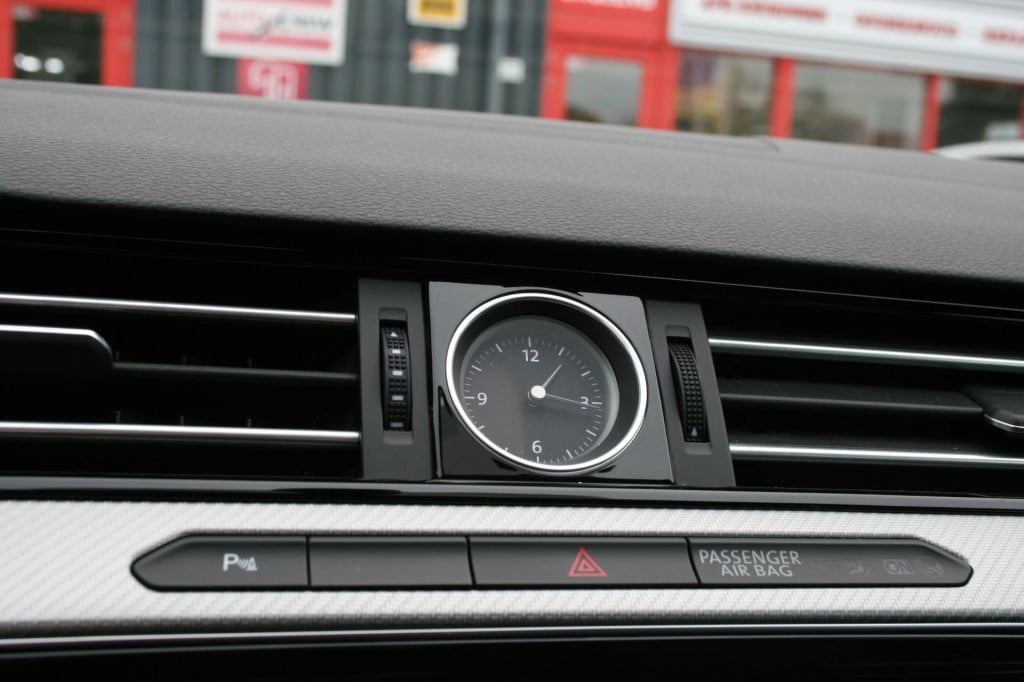 Volkswagen Passat variant 1.5 tsi highline business r