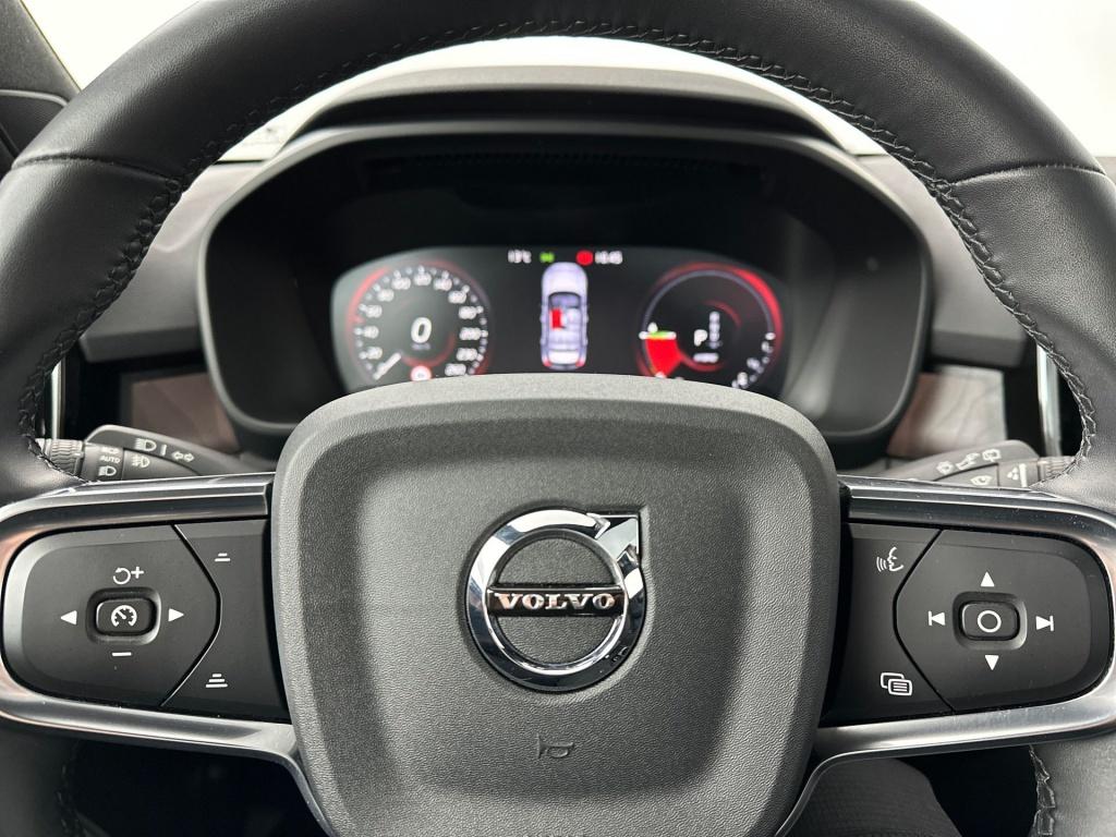 Volvo XC40 t5 262pk recharge ultimate dark | adap.cruise| panodak| trekhaak