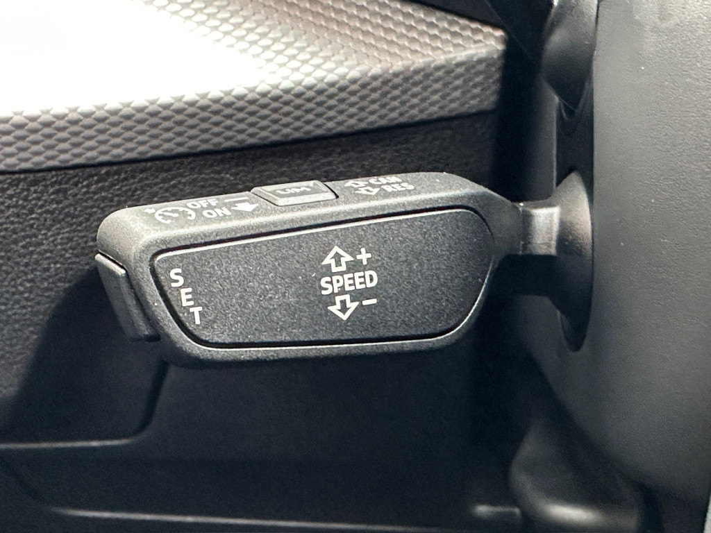 Audi Q2 35 tfsi 150pk s-tronic s-line | virtual cockpit | navigatie | extra