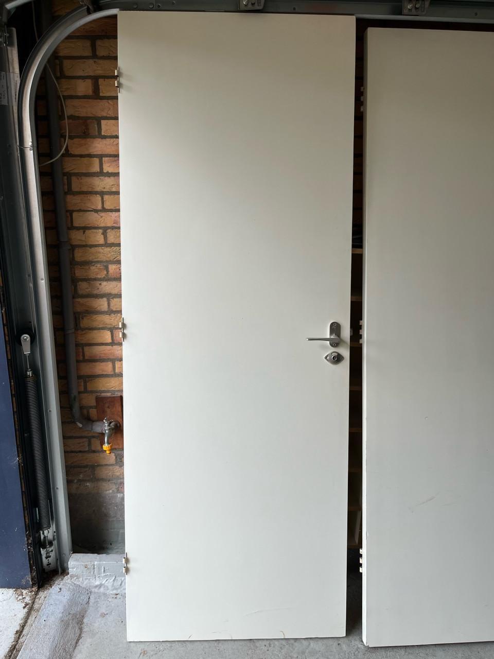 5 witte stompe binnendeuren incl. beslag