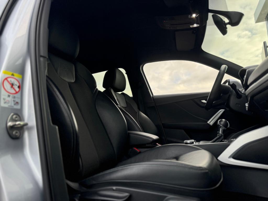 Audi Q2 35 tfsi s-line * virtual cockpit * keyless * matrix led