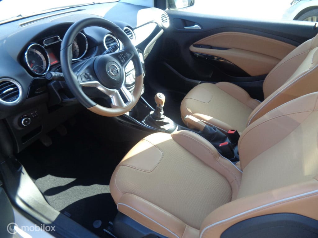 Opel Adam 1.4 74kw glam/airco/pdc/17'' lm velgen/bi color/half leer/special