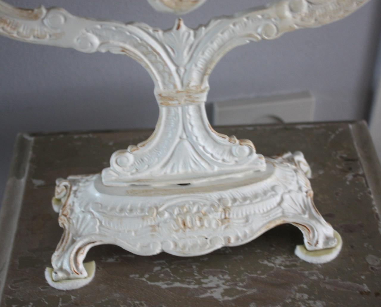 Mooie zware barok spiegel op voet