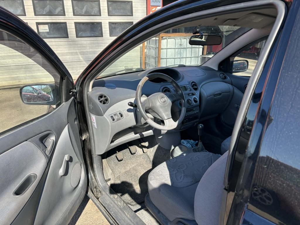 Toyota Yaris 1.3-16v vvt-i luna