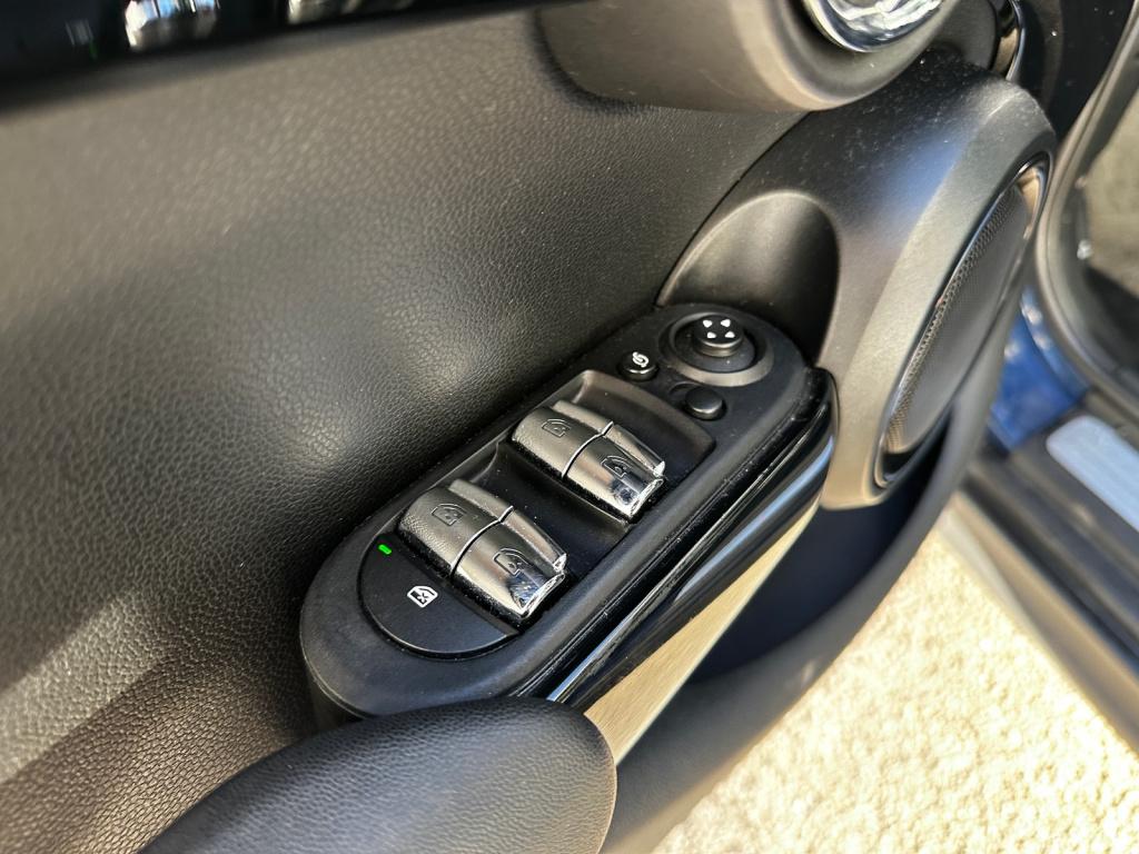 Mini Cooper mini 2.0 sd chili serious business pano | leder | navi | led | 