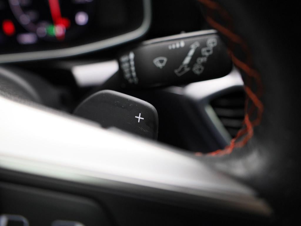 Seat Leon 1.0 etsi fr business intense | automaat | navigatie | stoel/stuur