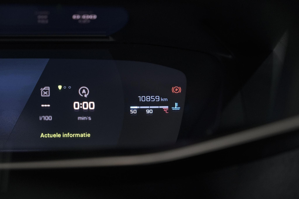Peugeot 2008 puretech 130 eat8 gt | 360 camera | stoelmassage | adaptieve c