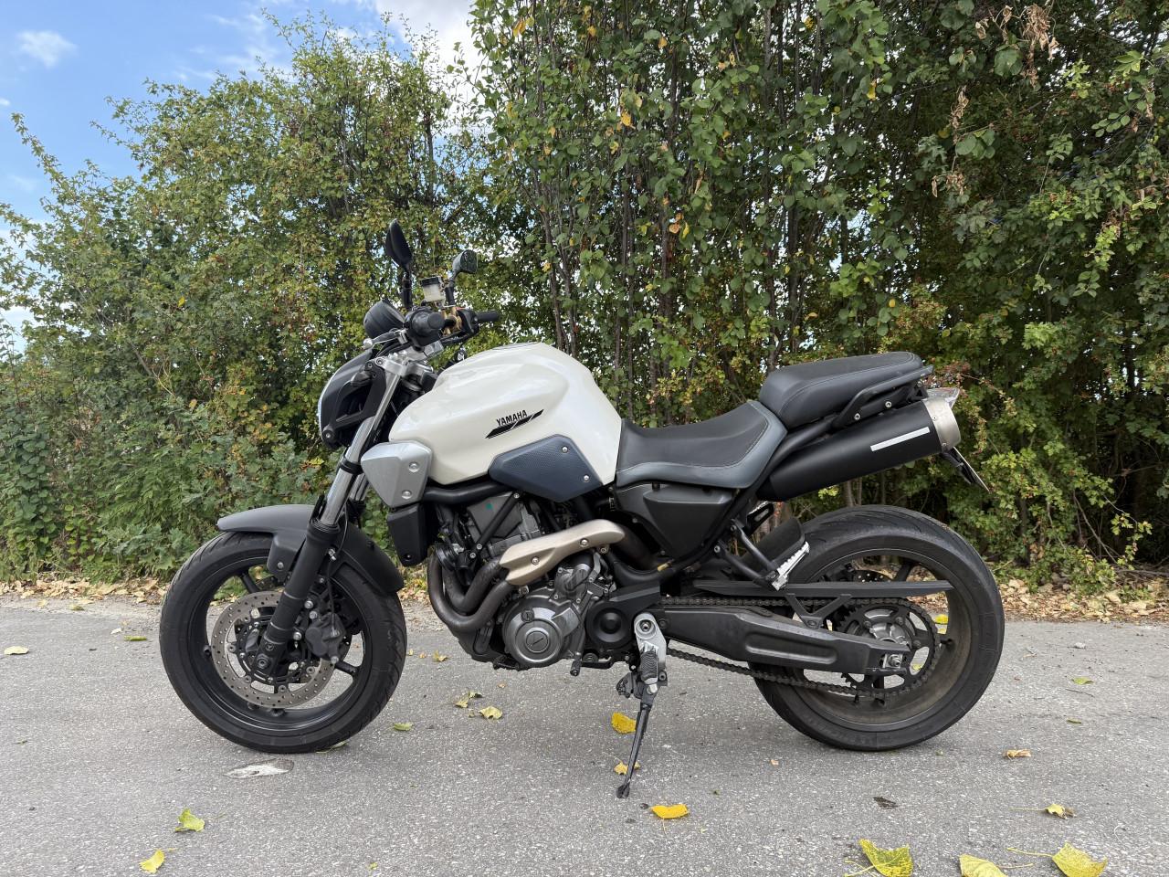 Yamaha mt-03