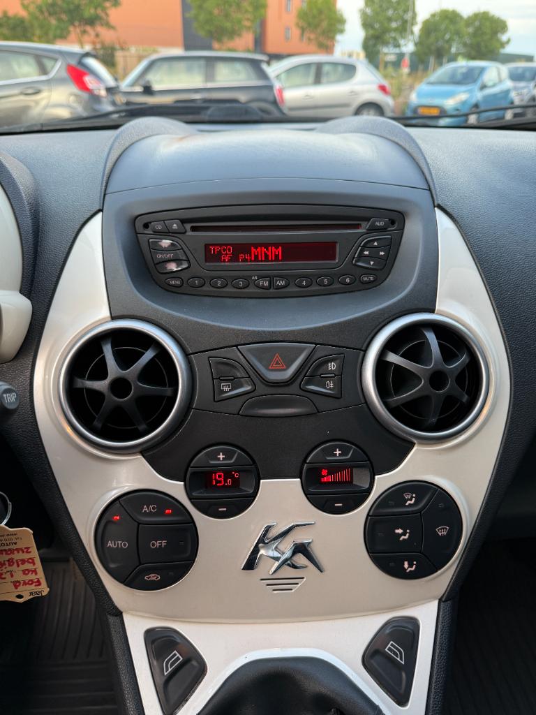 Ford KA 1.2 titanium - full option - lage kmstand