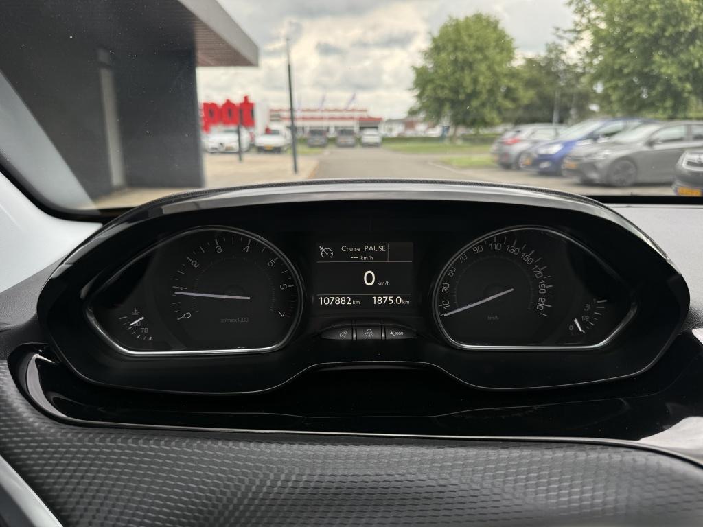 Peugeot 2008 1.2 puretech blue lion allure 130pk