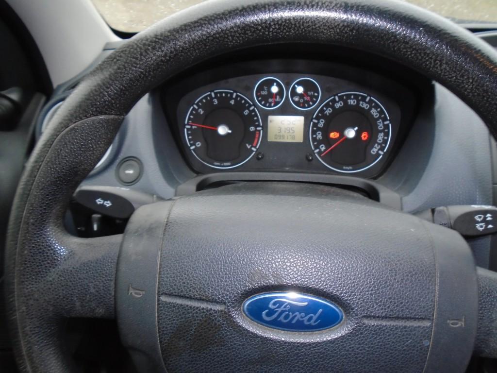 Ford Fiesta 1.3-8v champion