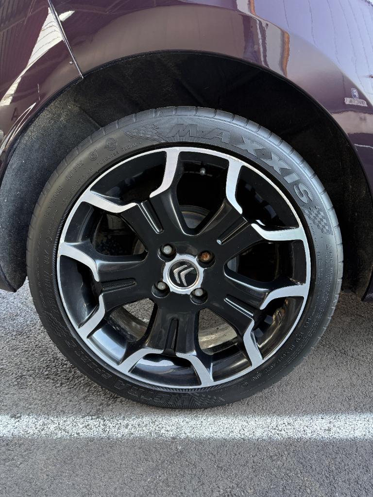 Citroen DS3 cabrio 1.2 vti - so chic