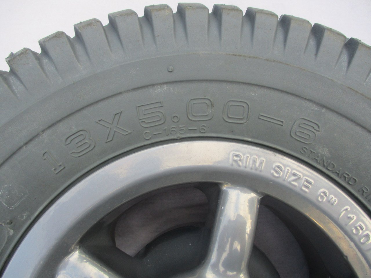 2 nieuwe complete wielen Sterling scootmobiel met bandenmaat 13-5.00-6