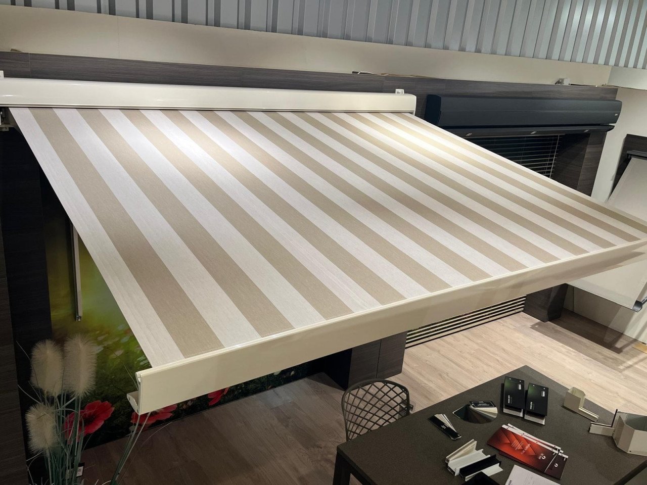 Nieuw zonnescherm met Somfy motor