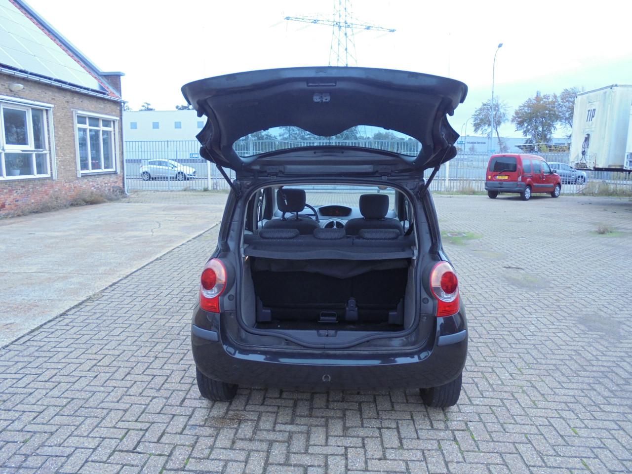 Modus ZO MEENEMEN € 695 in goede conditie APK t/m Mei 2026