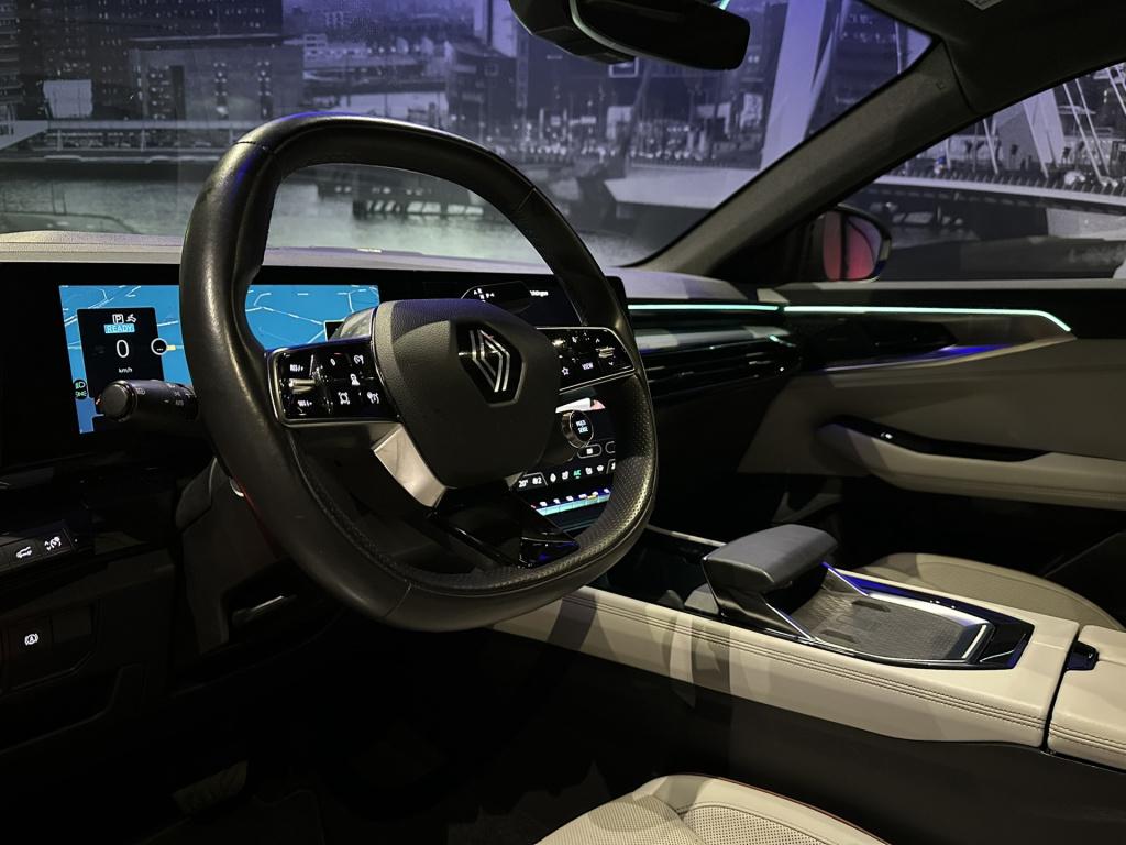 Renault Espace e-tech full hybrid 200 iconic 7p. *trekhaak*leder*panoramada