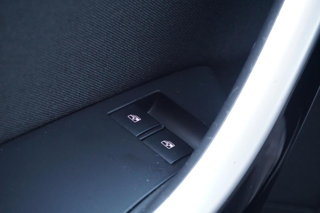 Opel Astra sports tourer 1.4 turbo sport airco / cruise / navi / elektr. ra